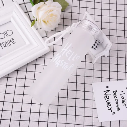 Gourde💧 Bouteille "Hello Master" – L'Élégance Givrée au Quotidien